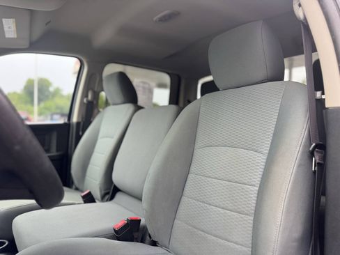 Used 2017 RAM 2500 Tradesman w/ Chrome Appearance Group AWD/4WD image 16