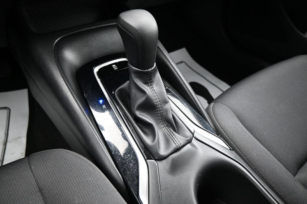 Used 2024 Toyota Corolla LE FWD image 19