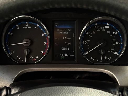 Used 2016 Toyota RAV4 XLE AWD/4WD image 18