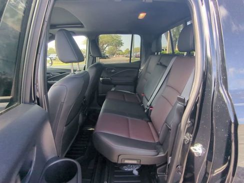 Used 2026 Honda Ridgeline Black Edition image 15