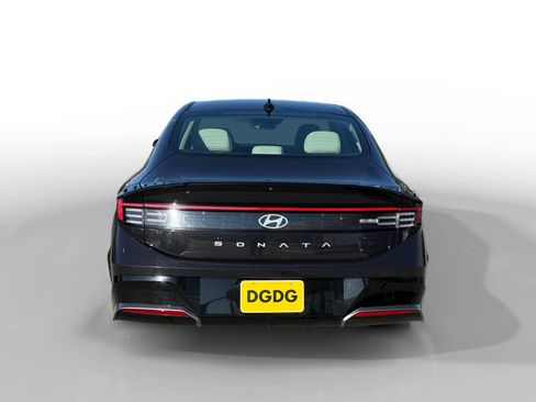 Used 2024 Hyundai Sonata SEL FWD image 4