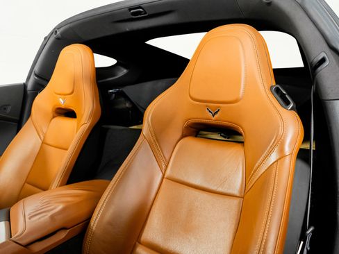 Used 2015 Chevrolet Corvette Stingray Coupe w/ 2LT Preferred Equipment Group image 3