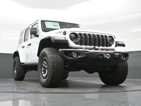 New 2025 Jeep Wrangler Unlimited Rubicon 392 image 17