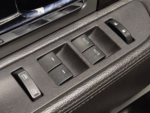 Used 2013 Ford F150 Platinum image 27