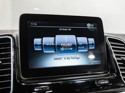 Used 2017 Mercedes-Benz GLS 550 4MATIC image 34