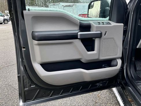 Used 2020 Ford F150 XLT image 21