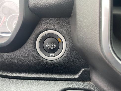 Used 2019 RAM 1500 Big Horn AWD/4WD image 23