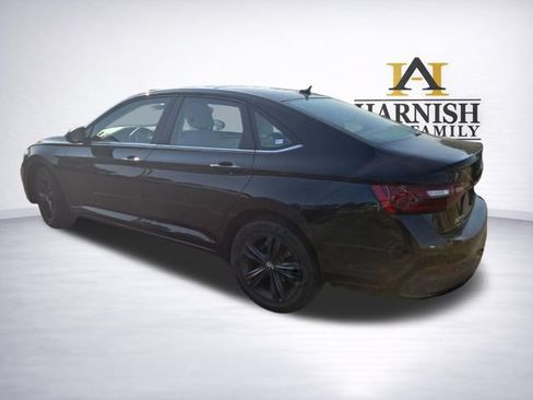 Used 2023 Volkswagen Jetta SE FWD image 5