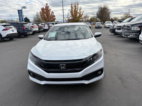 Used 2020 Honda Civic Sport image 2