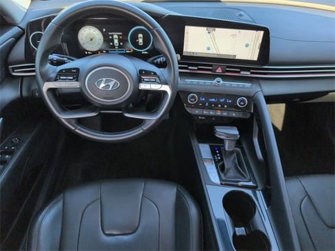 Used 2022 Hyundai Elantra Limited w/ Cargo Package image 28