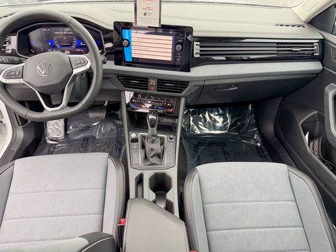 New 2026 Volkswagen Jetta SE image 23