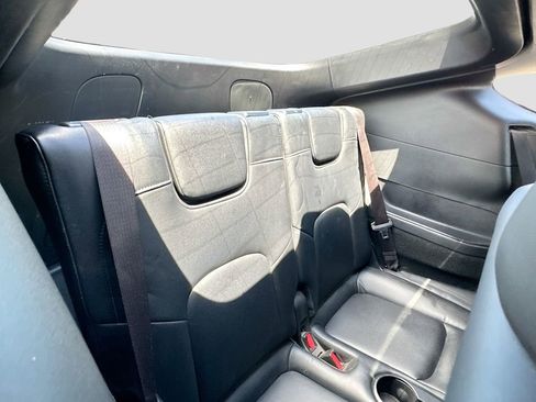 Used 2021 Tesla Model Y Long Range image 26