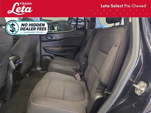 Used 2018 GMC Acadia SLE FWD image 19