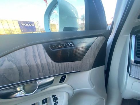 Used 2023 Volvo XC90 B6 Ultimate image 8