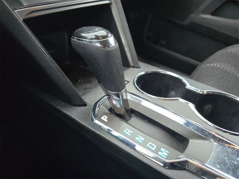 Used 2017 Chevrolet Equinox LS image 24