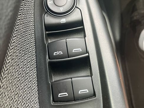 Used 2022 Chevrolet TrailBlazer LS FWD image 13