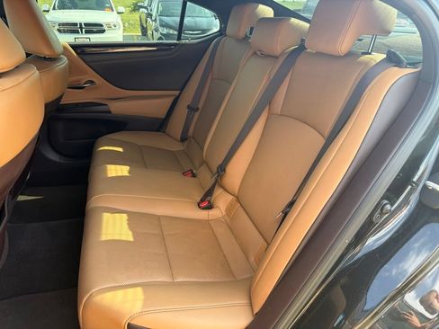 Used 2021 Lexus ES 350 w/ Premium Package FWD image 12