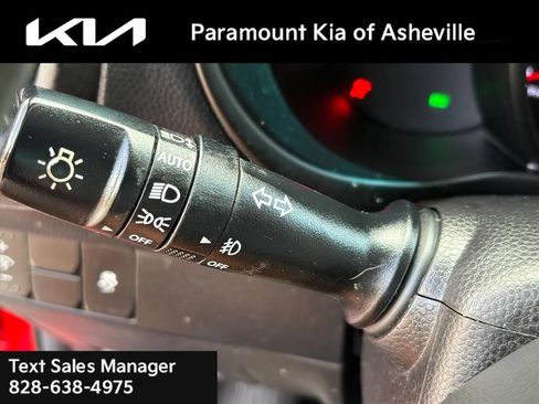 Used 2017 Kia Soul + FWD image 24