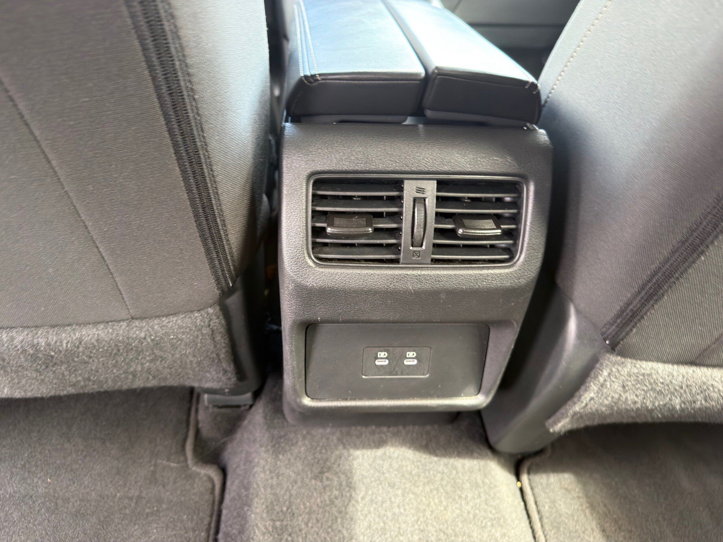 Used 2024 Nissan Rogue SV AWD/4WD image 21