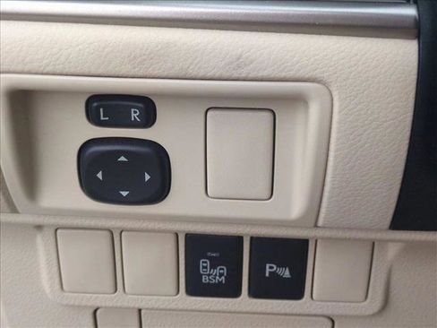 Used 2015 Lexus ES 350 w/ Premium Package image 15