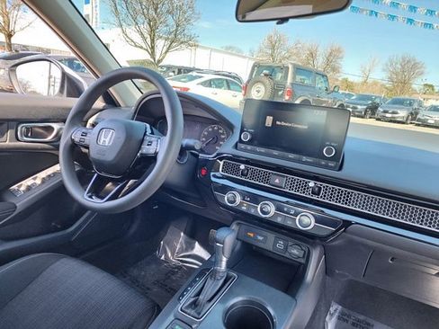 Used 2023 Honda Civic LX image 13