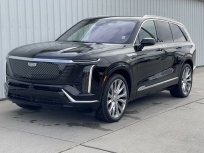 New 2026 Cadillac Vistiq Premium Luxury w/ LPO, Floor Liner Package