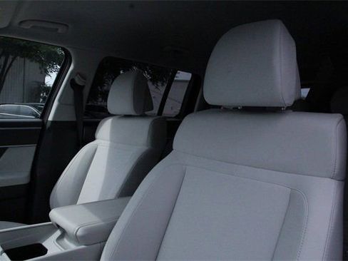 New 2026 Hyundai Santa Fe SE image 10