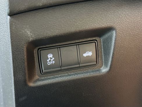 Used 2020 INFINITI Q50 Luxe w/ Essential Package (3.0T Luxe) image 17