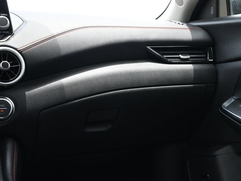 Used 2024 Nissan Sentra SR w/ SR Premium Package FWD image 9