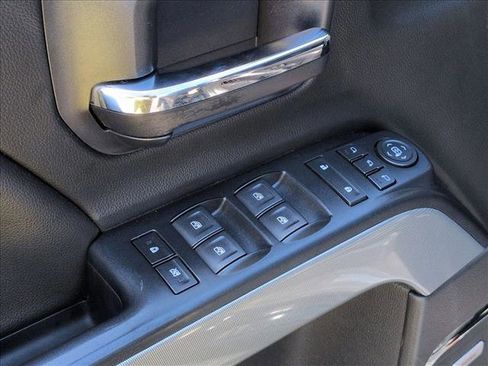 Used 2018 Chevrolet Silverado 1500 LTZ Z71 w/ LTZ Plus Package AWD/4WD image 12