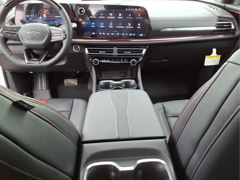 New 2026 Chevrolet Traverse RS FWD image 13