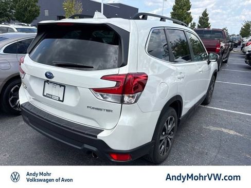 Used 2023 Subaru Forester Limited w/ Popular Package #2 AWD/4WD image 3