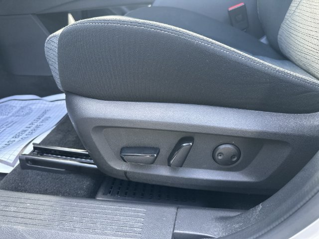 Used 2023 Nissan Rogue SV AWD/4WD image 23