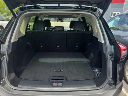 Certified 2023 Nissan Rogue SV w/ SV Premium B Package AWD/4WD image 10