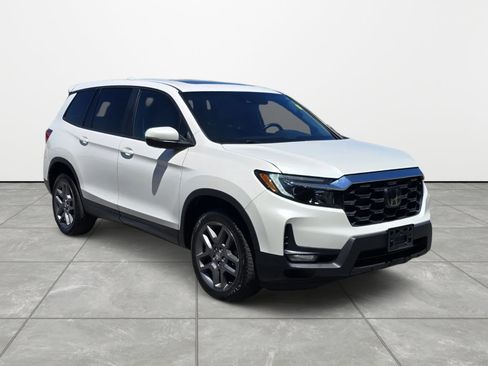Used 2023 Honda Passport EX-L image 2