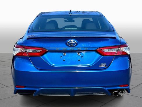 Certified 2020 Toyota Camry SE image 5