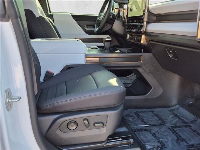 Used 2025 GMC Hummer EV 2X AWD/4WD image 18