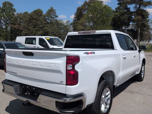 Used 2023 Chevrolet Silverado 1500 LT AWD/4WD image 4