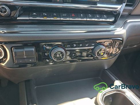 Used 2023 Chevrolet Silverado 1500 ZR2 AWD/4WD image 16