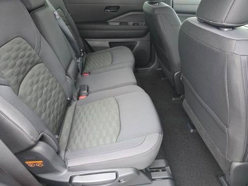 New 2026 Nissan Pathfinder SV image 19