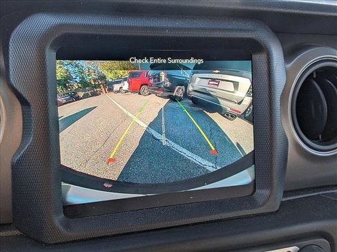 Used 2022 Jeep Wrangler Unlimited Sport image 13