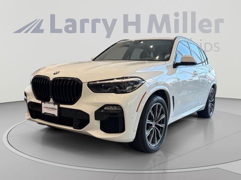 Used 2021 BMW X5 xDrive40i w/ M Sport Package AWD/4WD image 1