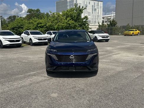 Used 2025 Nissan Murano Platinum w/ Cargo Package image 2