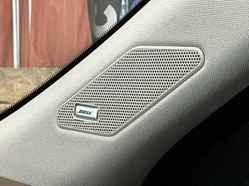 Used 2021 Nissan Rogue SL w/ Premium Package image 5