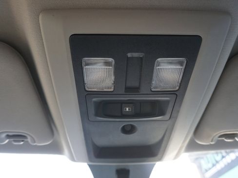 Used 2017 RAM 1500 Classic SLT image 24