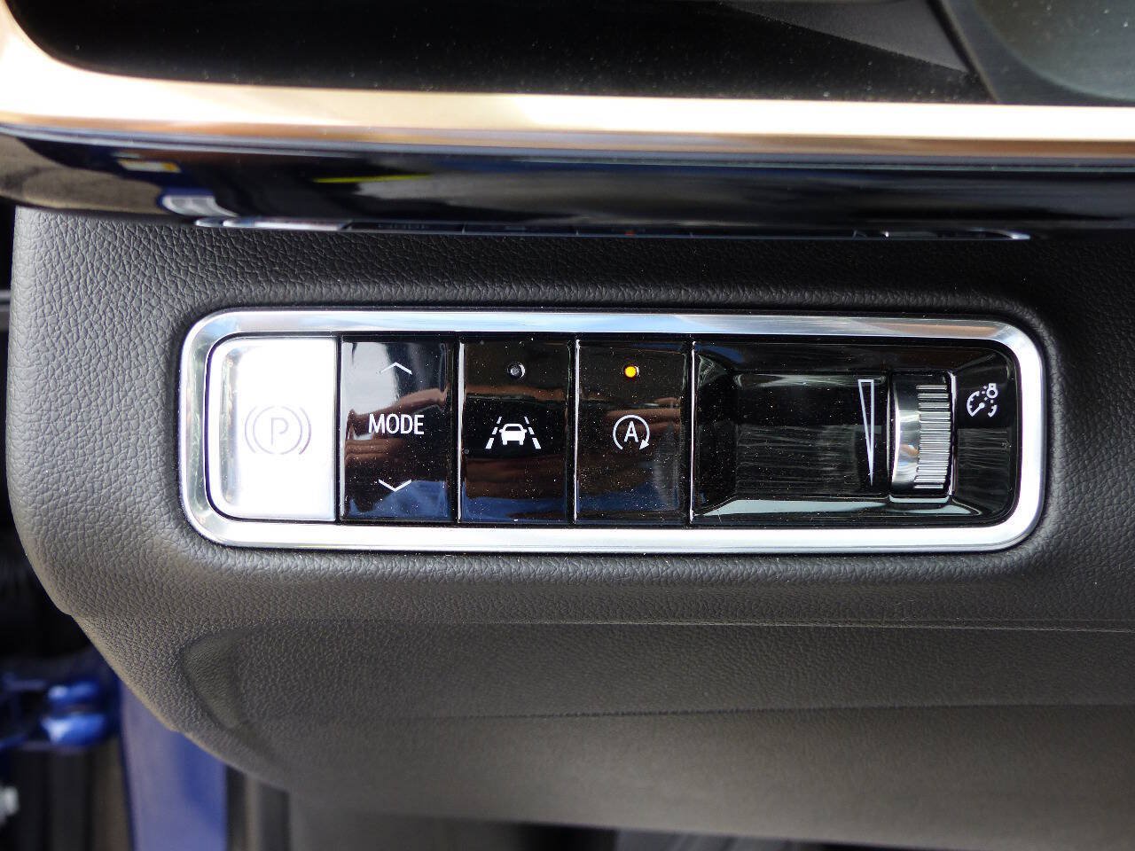 Used 2025 Buick Envision Avenir AWD/4WD image 26