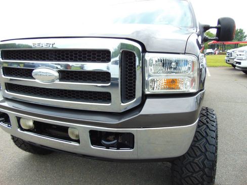 Used 2005 Ford F250 Lariat AWD/4WD image 45