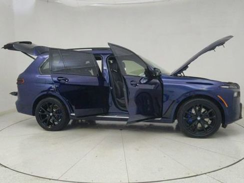 Used 2024 BMW X7 xDrive40i w/ Executive Package image 75
