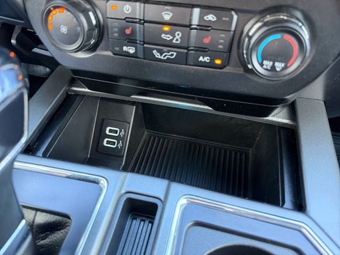 Used 2017 Ford F150 XLT w/ Equipment Group 302A Luxury AWD/4WD image 32