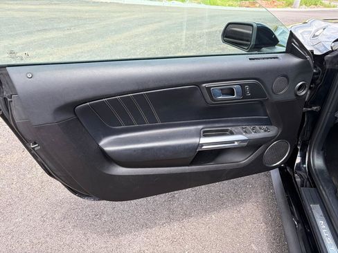 Used 2021 Ford Mustang Premium RWD image 9